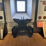Restauración de los yugos antiguos del campanario